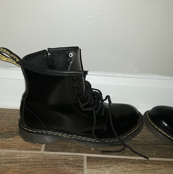 DR. MARTENS - Picture 4 of 8